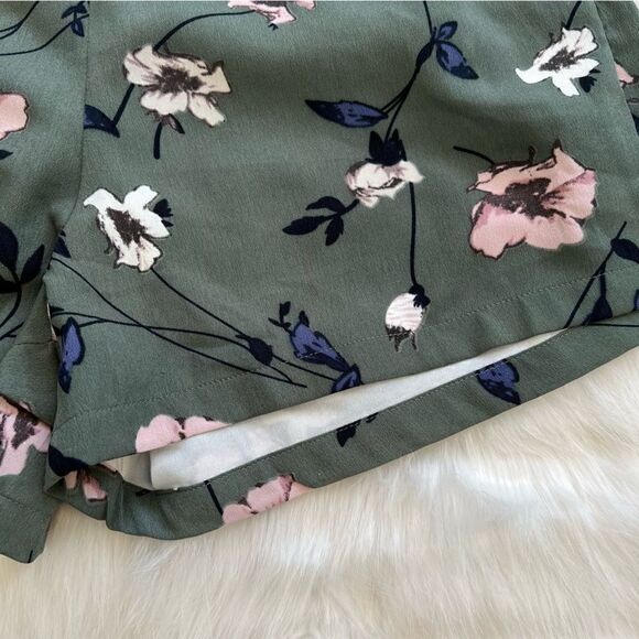 Bishop & Young NWT Ana Pocket Shorts (S) - Picture 7 of 9